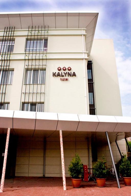 Hotel Kalyna Harkov Kültér fotó