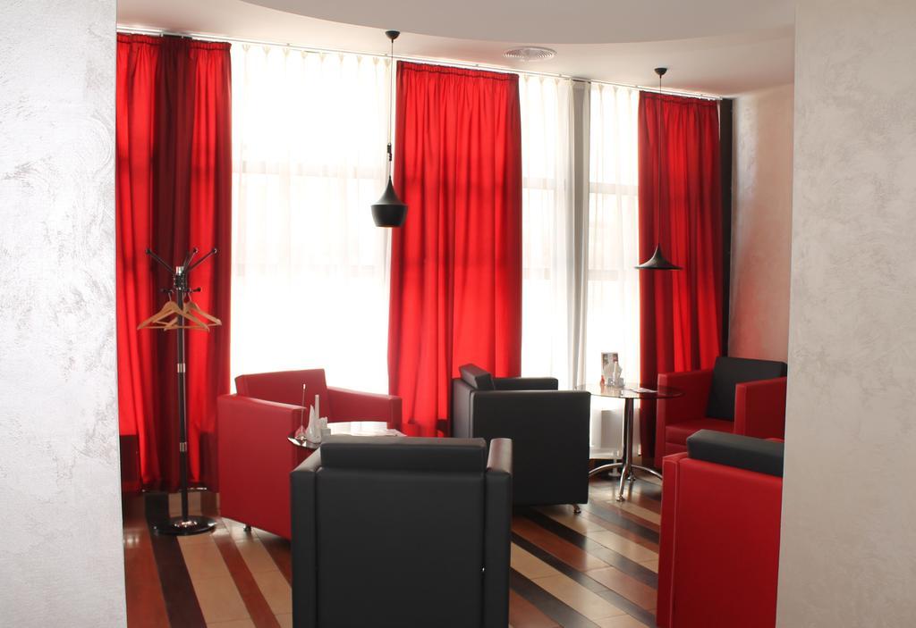 Hotel Kalyna Harkov Kültér fotó