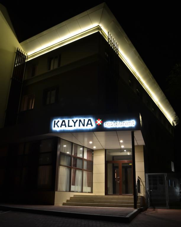 Hotel Kalyna Harkov Kültér fotó