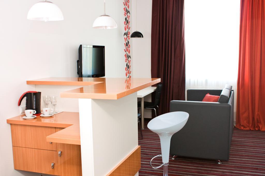 Hotel Kalyna Harkov Kültér fotó